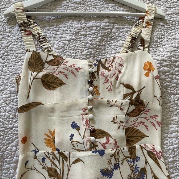 Reformation Camari dress in frolic flowers - Picture 7 of 9